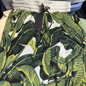 Twenty Montreal Knit Joggers Size Small Tropical Leaf Print NWT